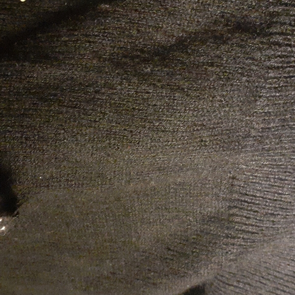 M M Couture women's sweater - Picture 4 of 9